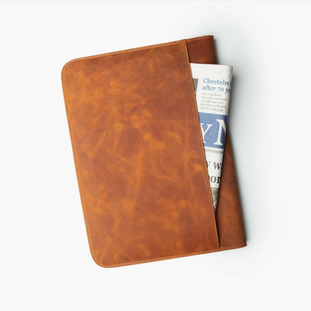 Ručně vyrobené kožené pouzdro Wachikopa pro MacBook Pro 16"