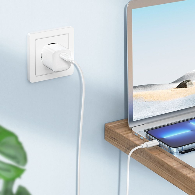 Kabel USB-C na Lightning Hoco PD 2,4 A, 20 W, 1 m, X88, bílý