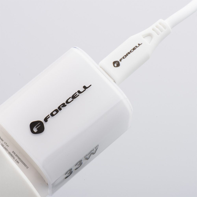 Nabíječka na telefon Forcell F-Energy GaN III Crystal Color USB-C + USB-A QC4.0 PD 33 W + silikonový kabel USB-C na USB-C VT-41 bílá 0INT
