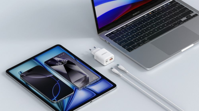 Nabíječka na telefon VEGER USB-A + Type-C PD Super Charge PPS 45 W + datový kabel Type-C na Type-C 100 W TR101, bílá