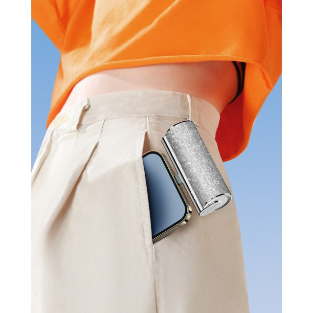 Powerbanka Veger PlugOn (W0573) PD QC3.0 2,4 A 12 W 5 000 mAh s integrovaným konektorem USB-C, stříbrná