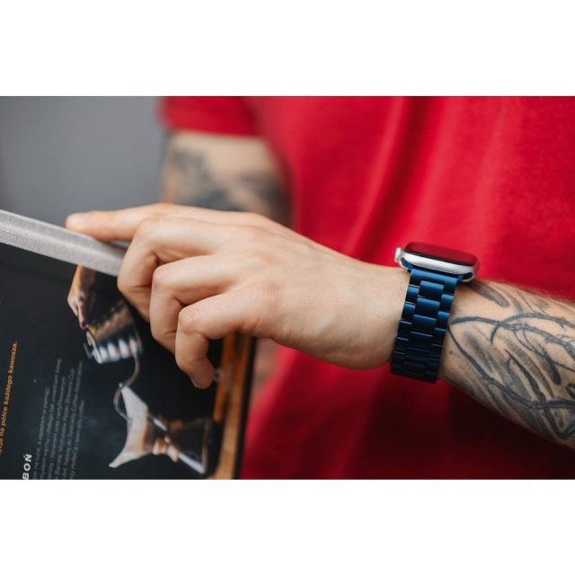 Řemínek k hodinkám Apple Watch Forcell F-Design FA10 s ocelovou sponou, 38 / 40 / 41 mm, stříbrný